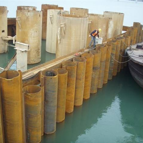 黔南钢护筒现场安装